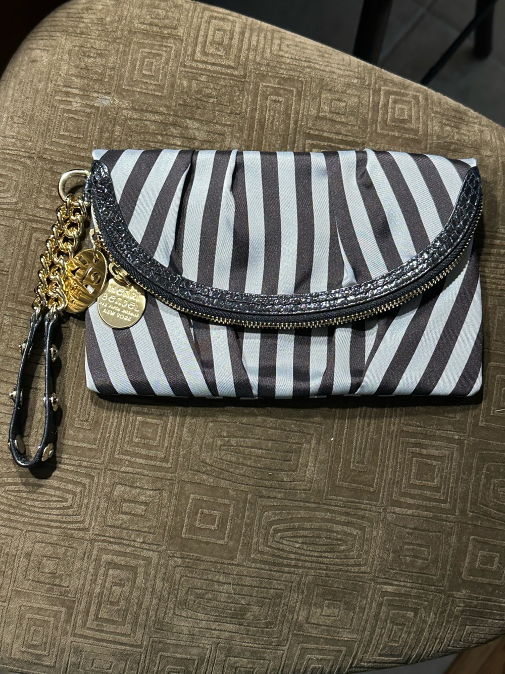 Rare Henri Bendel 712 5th Ave Centennial Stripe Clutch Wristlet